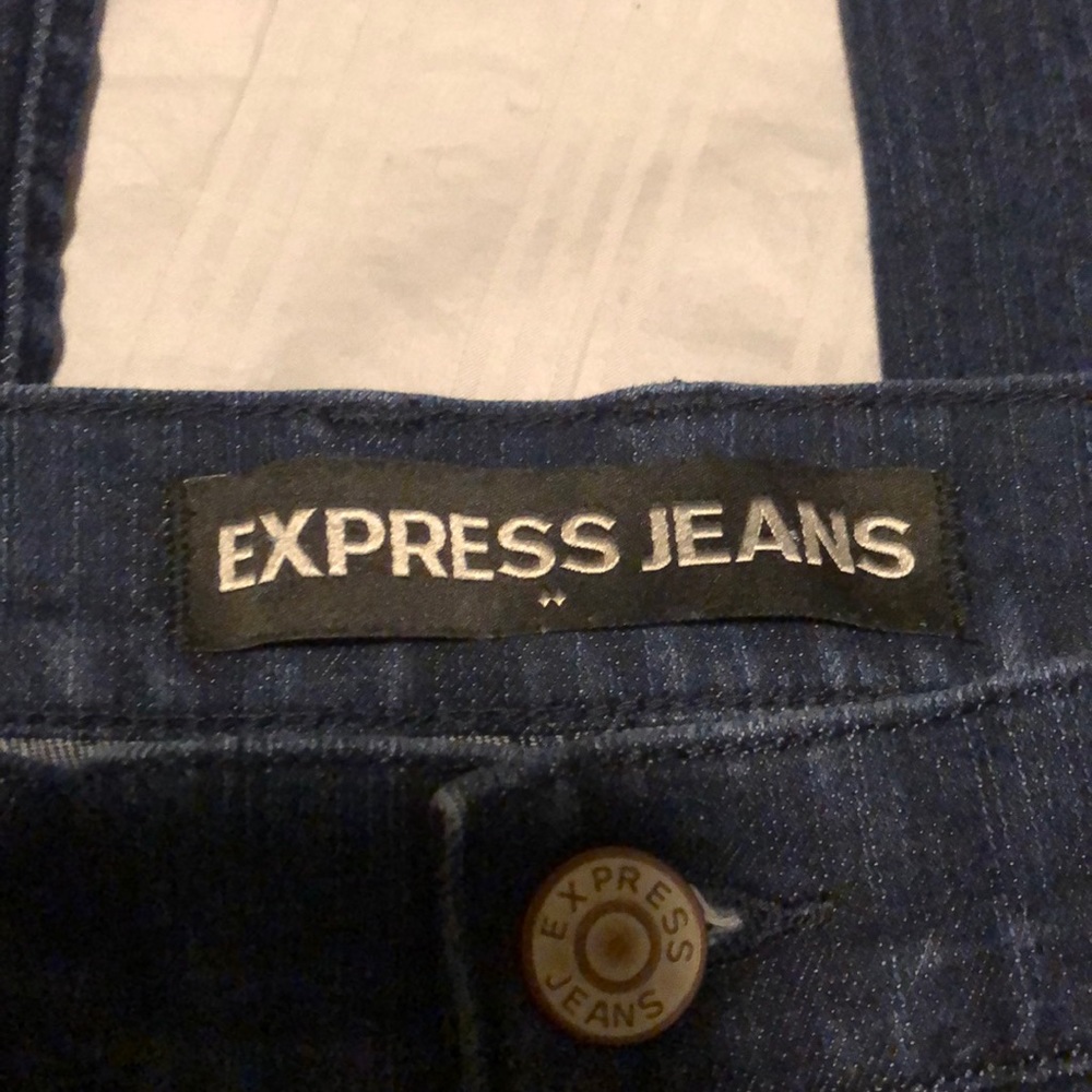 Express Jeans Slim Flare Mid-Rise Size 4 EUC - Picture 5 of 6